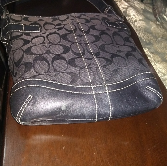 Coach Handbag - Picture 5 of 7